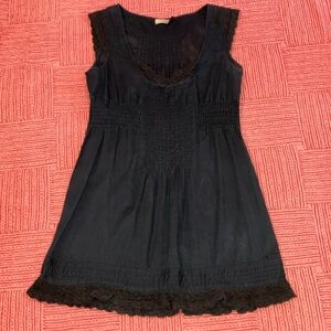 Wilfred by Aritzia women’s XXS lace trim fitted mini LBD dress